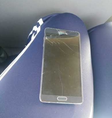 Samsung Note 4 w/ Broken Screen